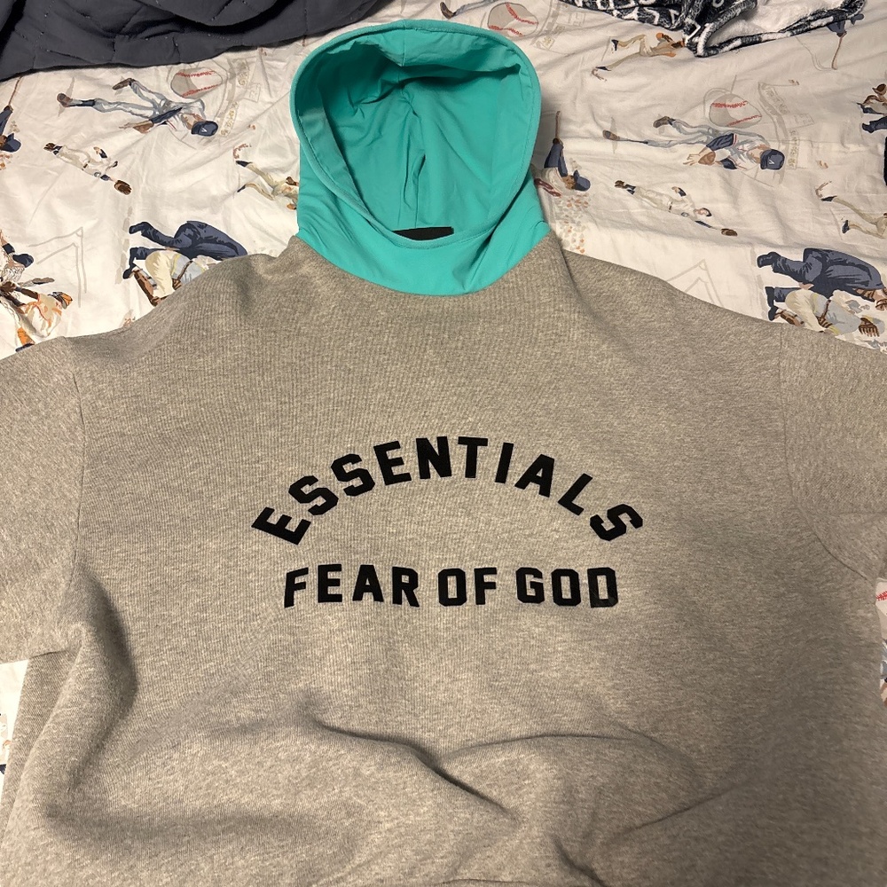Essentials Sweater - Mint hood - Unisex - size S